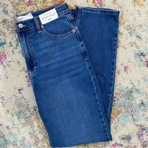 NWT Abercrombie Ultra High Rise Slim Straight Jeans